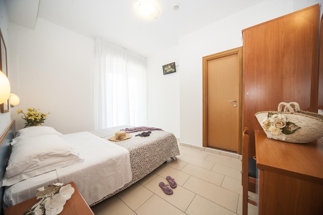 ריצ'יונה Hotel Taormina מראה חיצוני תמונה