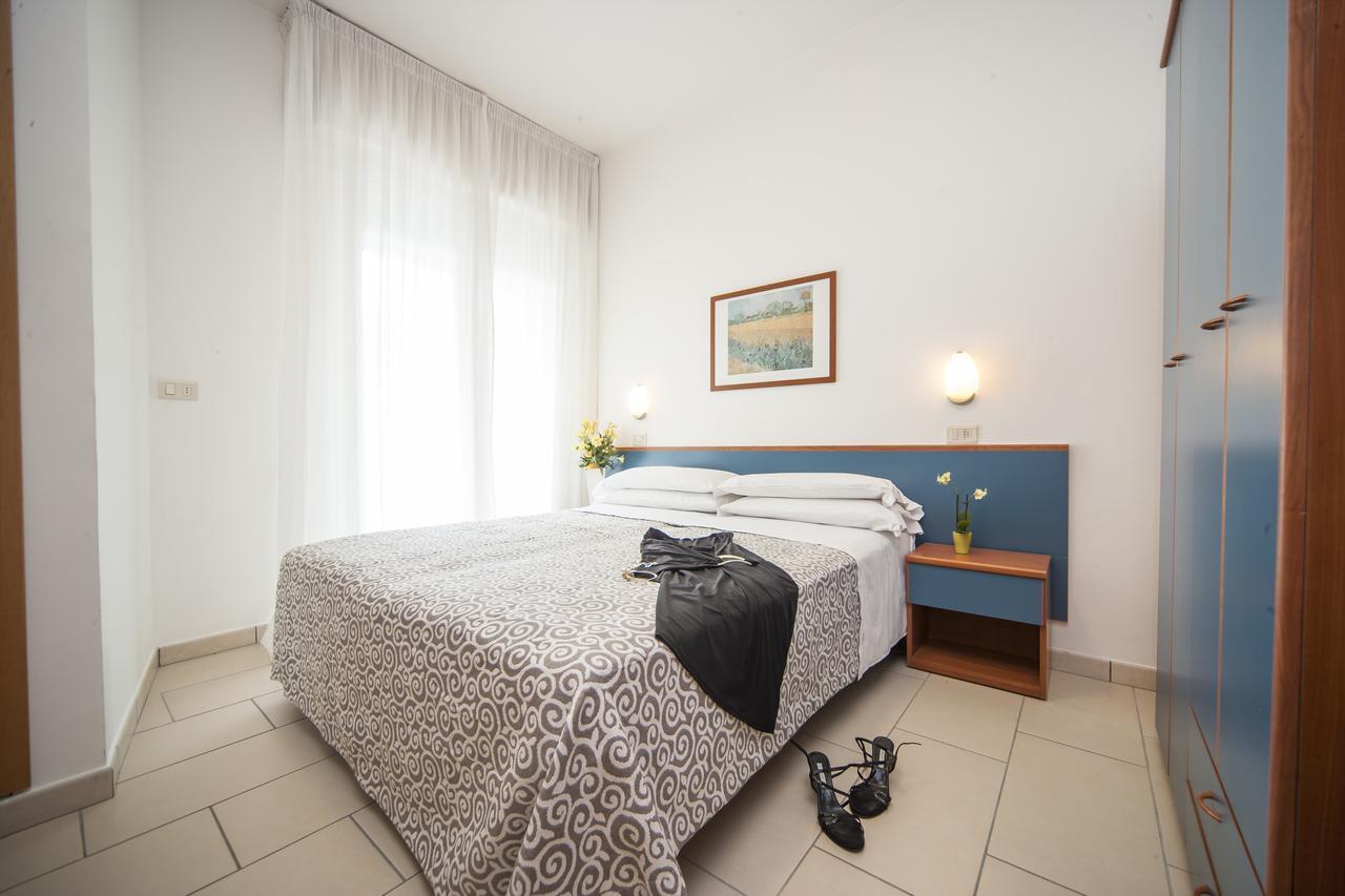 ריצ'יונה Hotel Taormina מראה חיצוני תמונה