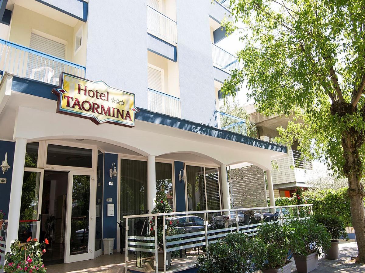 ריצ'יונה Hotel Taormina מראה חיצוני תמונה